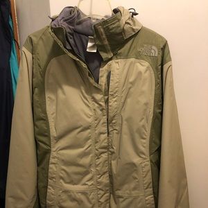 Women’s North Face 3 in 1 winter coat